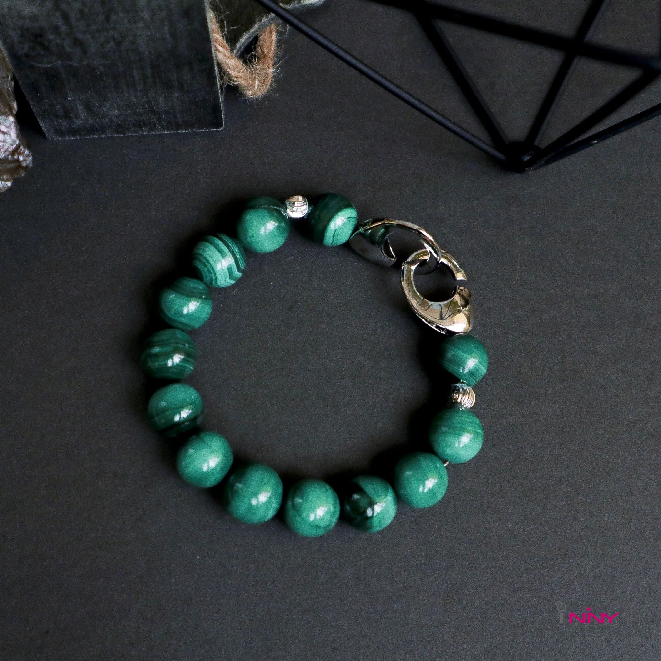 Malachite with Unique Silver Lock Braclet